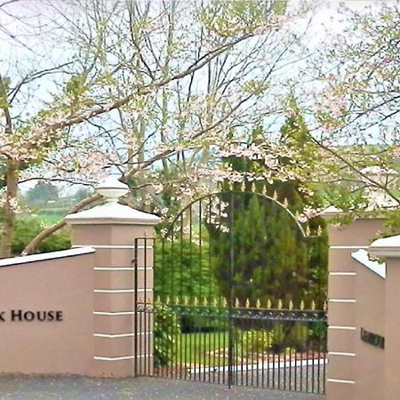 Leabrook House Bed & Breakfast คาสเซิลเมน ภายนอก รูปภาพ
