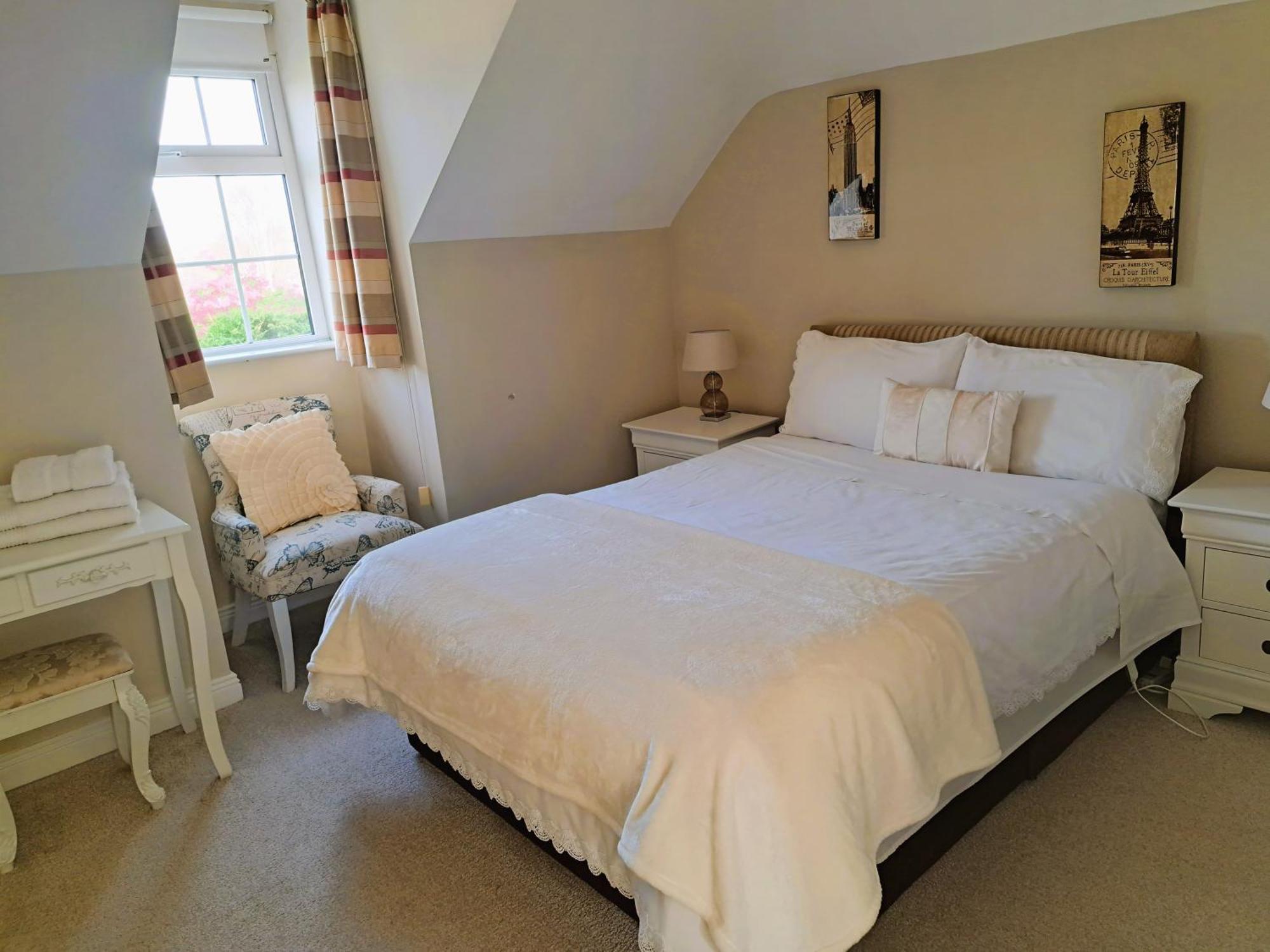 Leabrook House Bed & Breakfast คาสเซิลเมน ภายนอก รูปภาพ