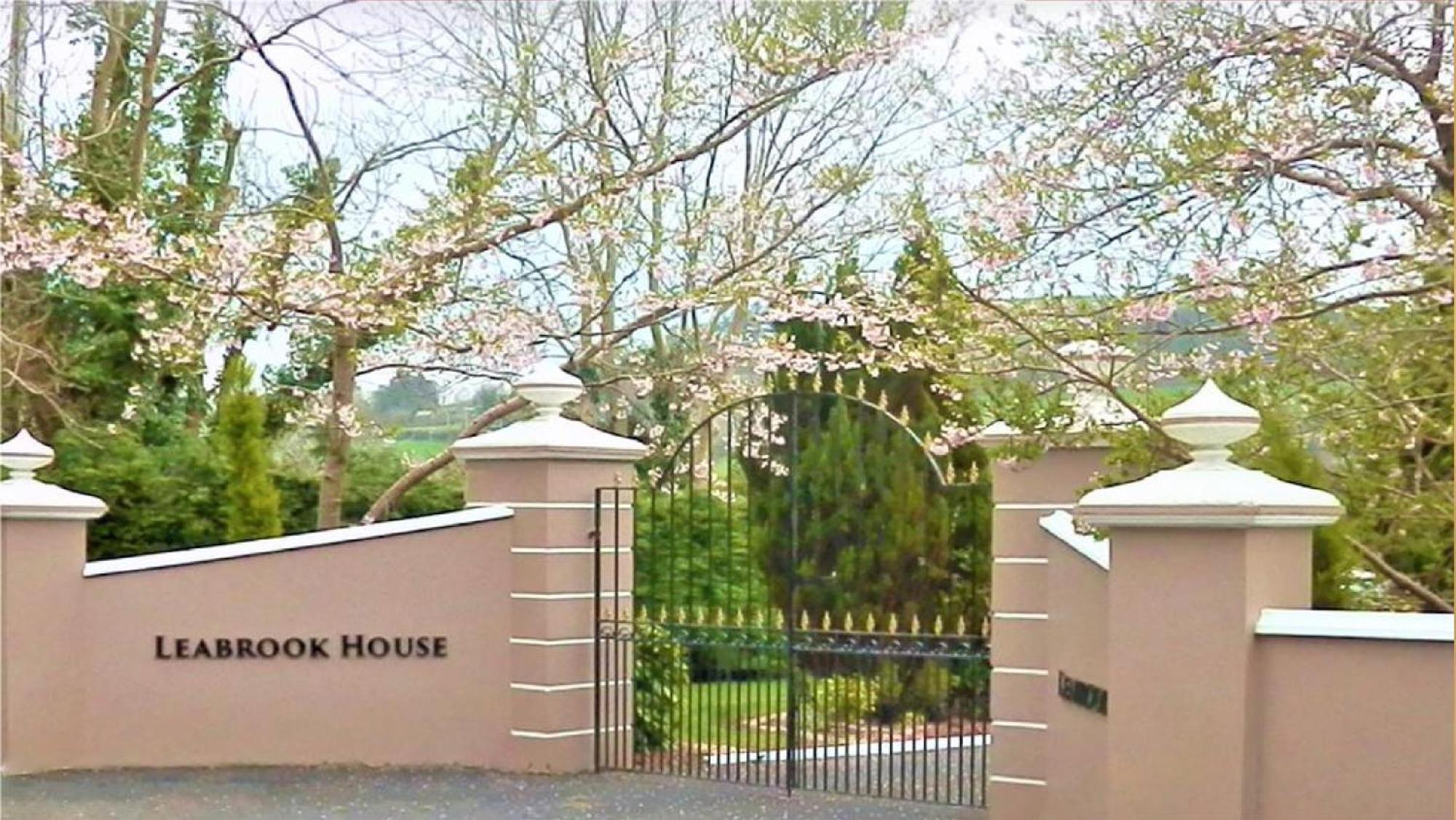 Leabrook House Bed & Breakfast คาสเซิลเมน ภายนอก รูปภาพ